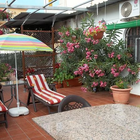Madamme Curie Apartment Torrevieja Eksteriør billede